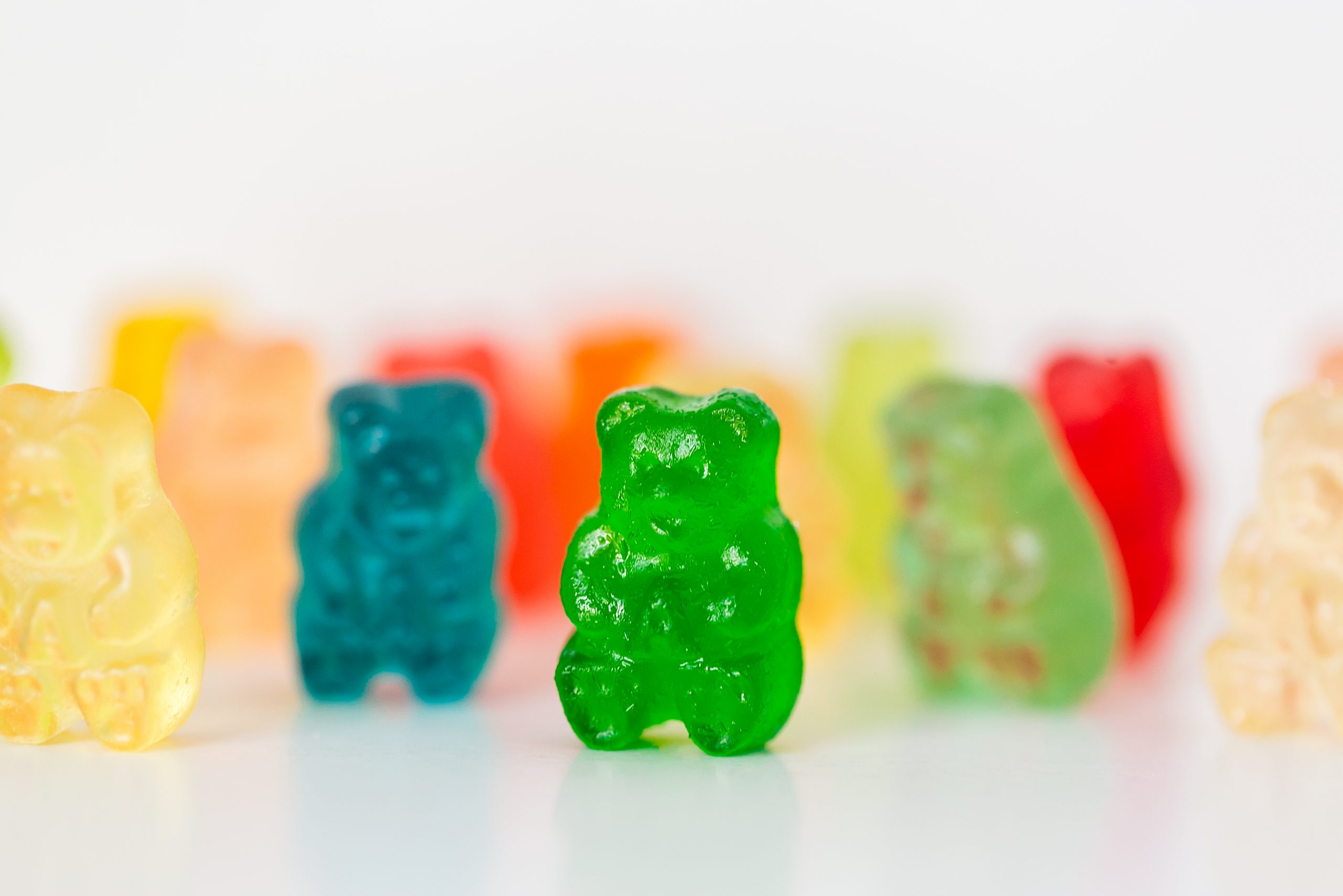 Featured Post Image - 5 things to look for when purchasing CBD gummies